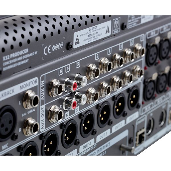 Behringer X32 Producer SD 16 Bundle