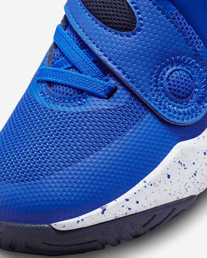 Chaussures de basket Nike Team Hustle D 11 Bleu Royal & Blanc pour enfant