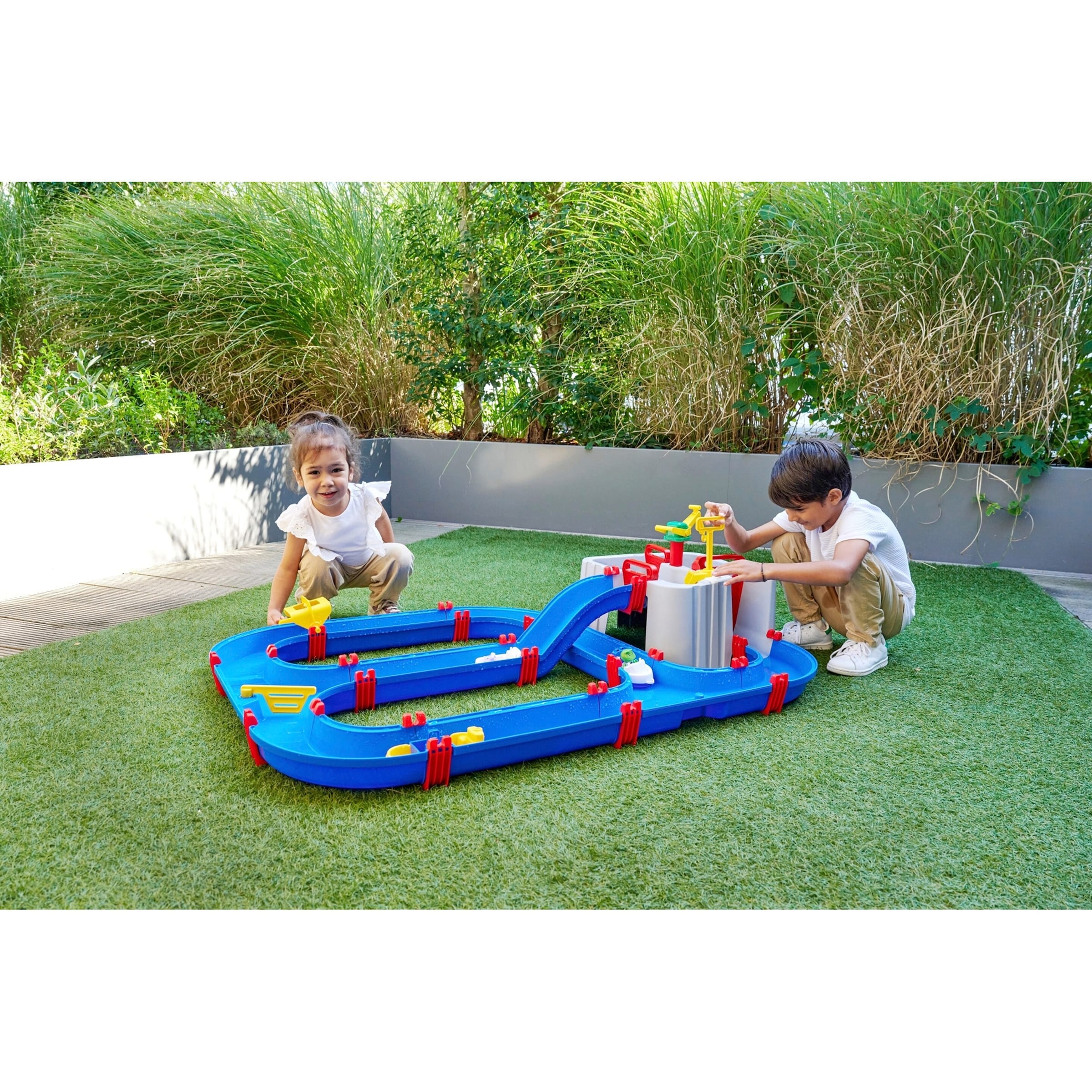 AquaPlay Wasserbahn Harbour