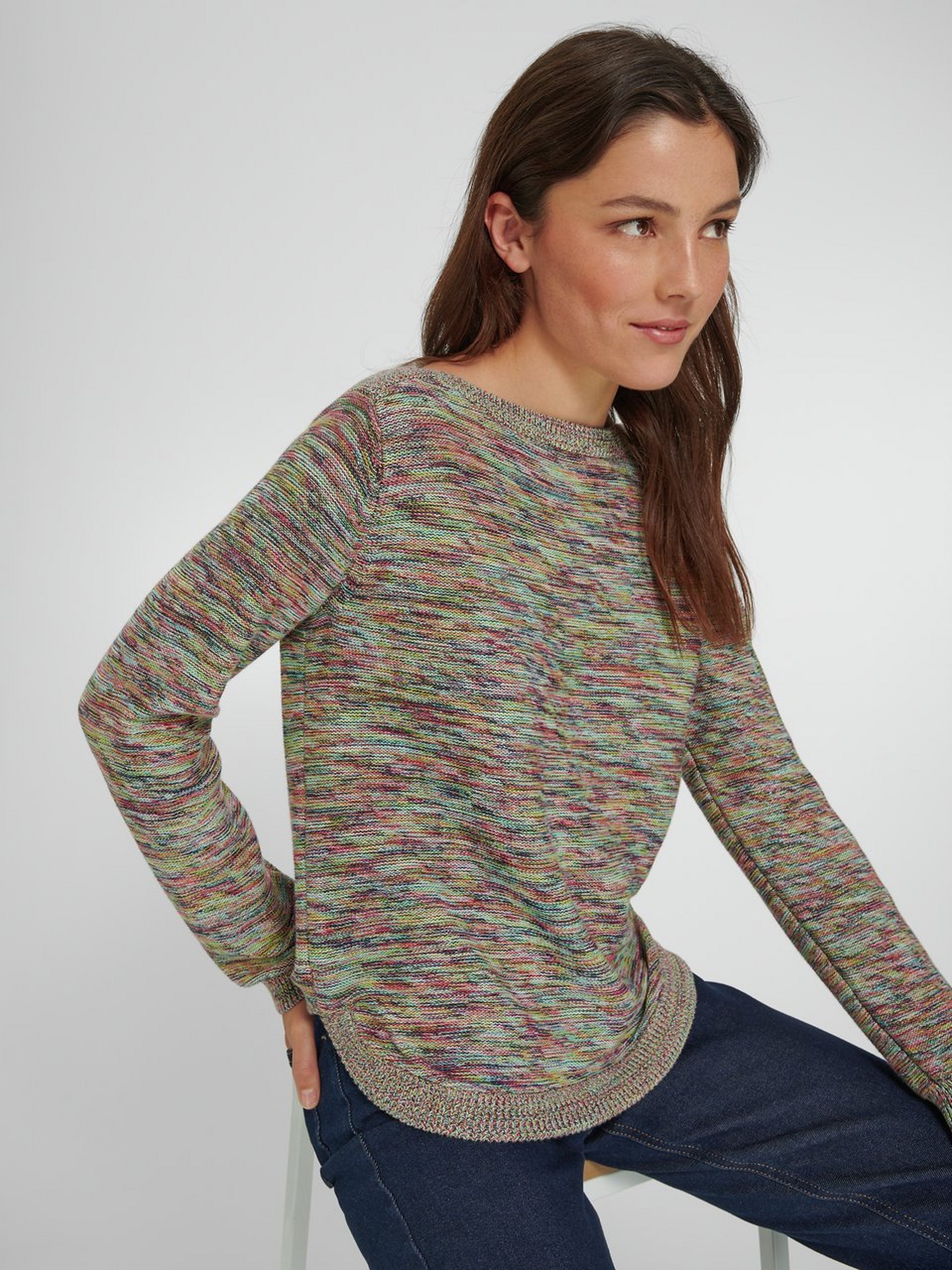 Pullover mit U-Boot-Ausschnitt