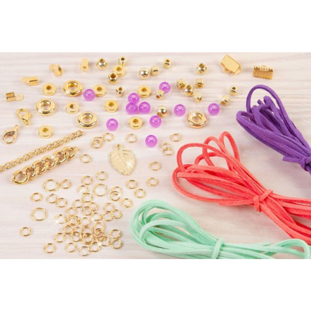 Make It Real Suede Armbandjes met Bedeltjes Maken