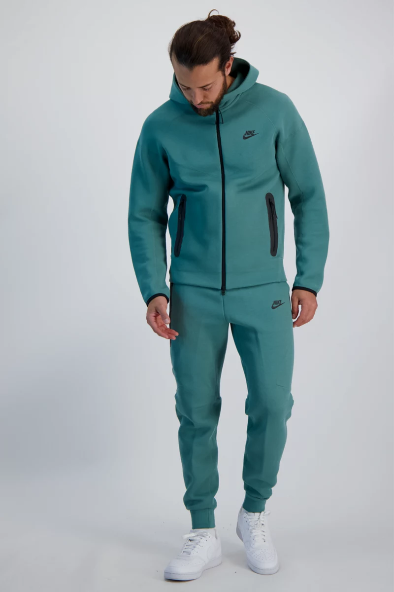 Nike Sportswear Tech Fleece Herren Trainerhose