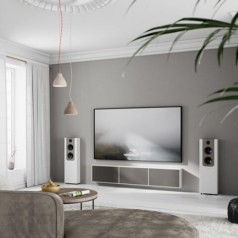 Lyngdorf FR-2 – slanke vloerstaande luidspreker met uitstekend hi-fi-geluid White/White
