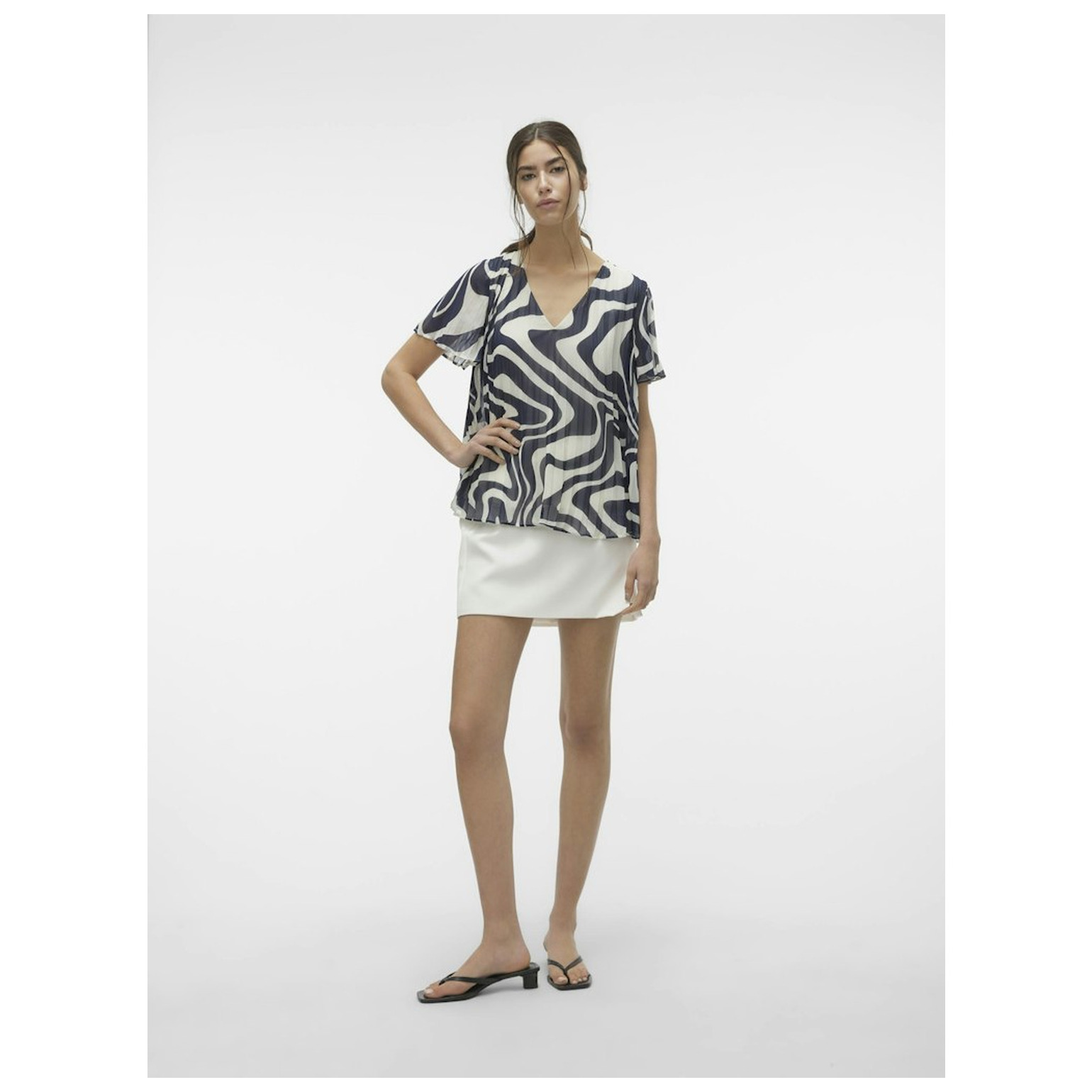 Vero Moda VMKATE S/S V-NECK TOP WVN BTQ