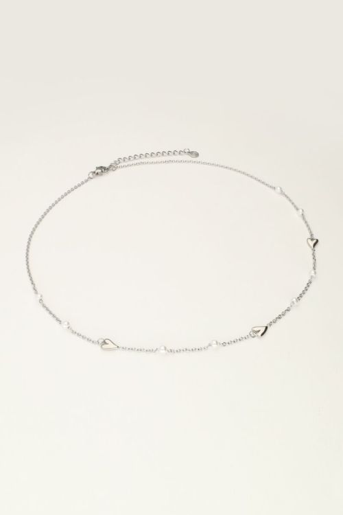 Ketting met hartjes en parels