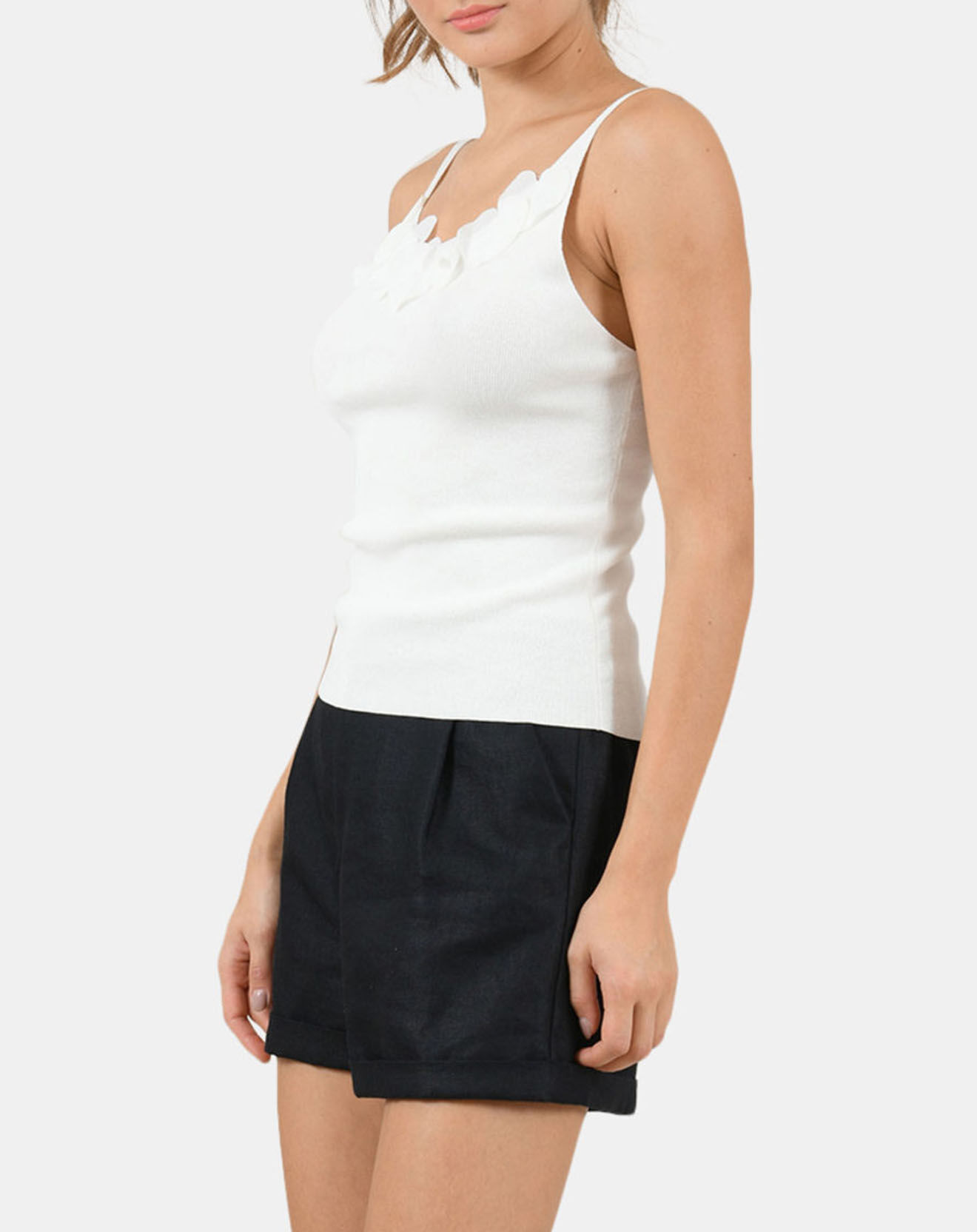 Molly Bracken Top cintré ornement dentelle écru