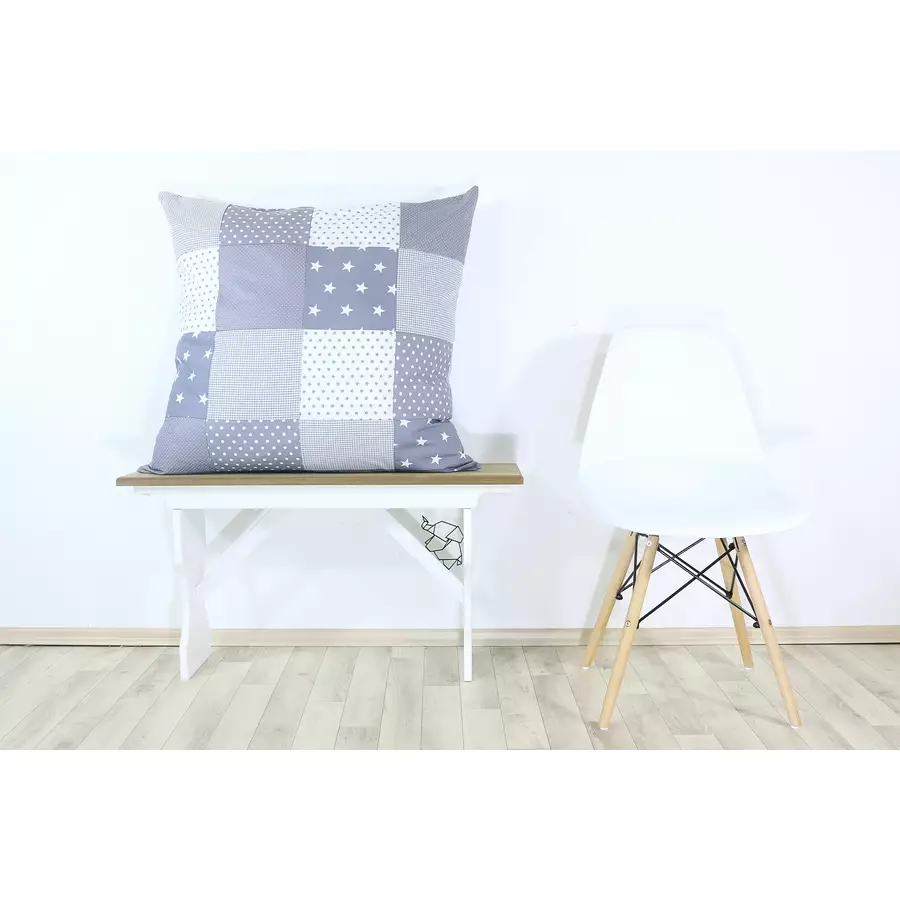 Ullenboom Patchwork Kissenbezug 80 x 80 cm Graue Sterne