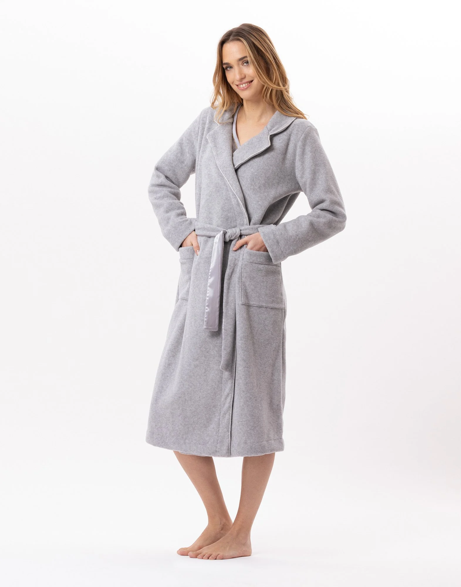 ESSENTIEL 865 - Peignoir en polaire | Gris
