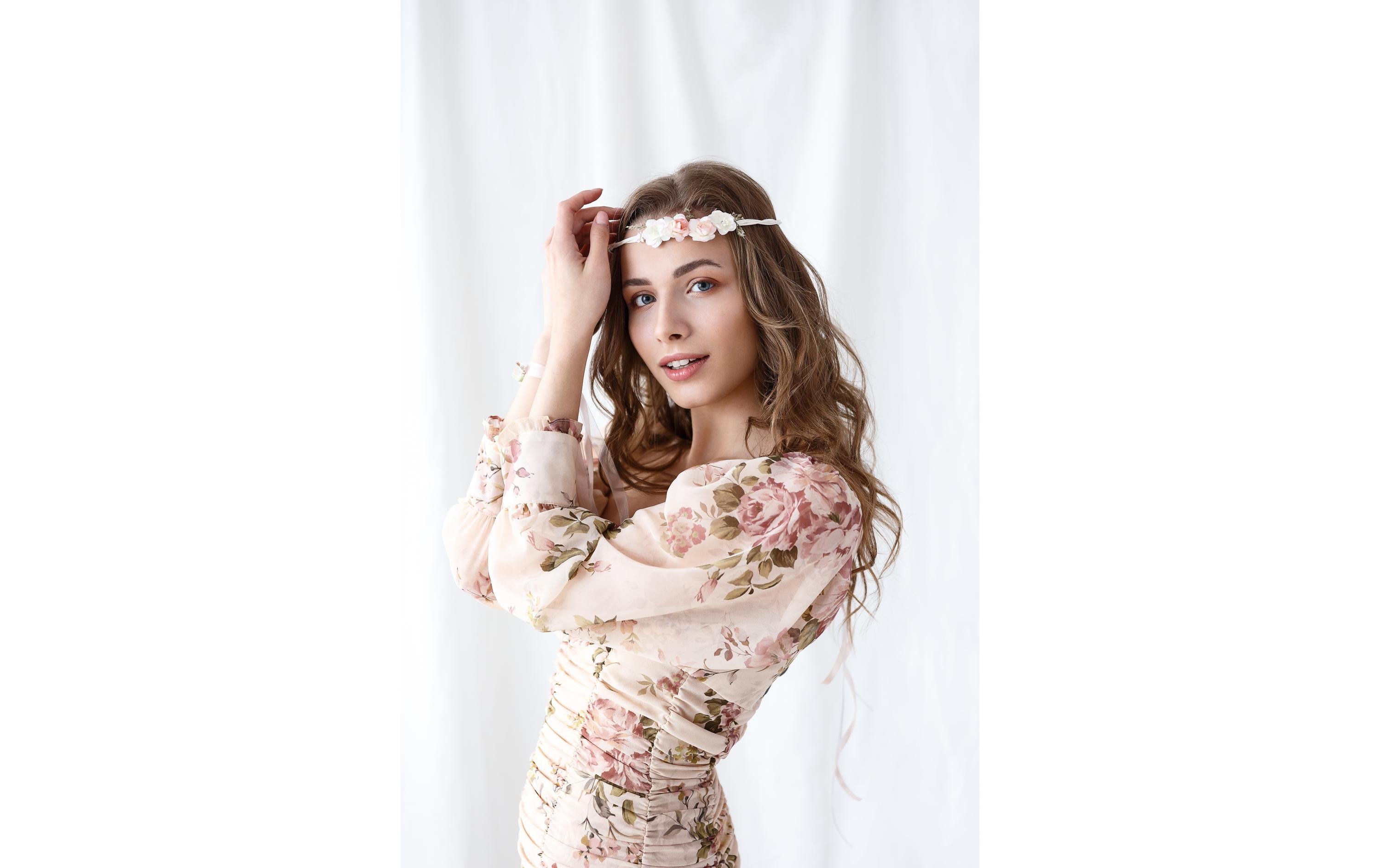 Hochzeitsaccessoire Blumenkranz 18 cm, PeachBlütenkranz als Haarschmuck für die Hochzeitsfrisur der Braut oder die Haare der Brautjungfern oder eine sommerliche Frisur für andere Partys