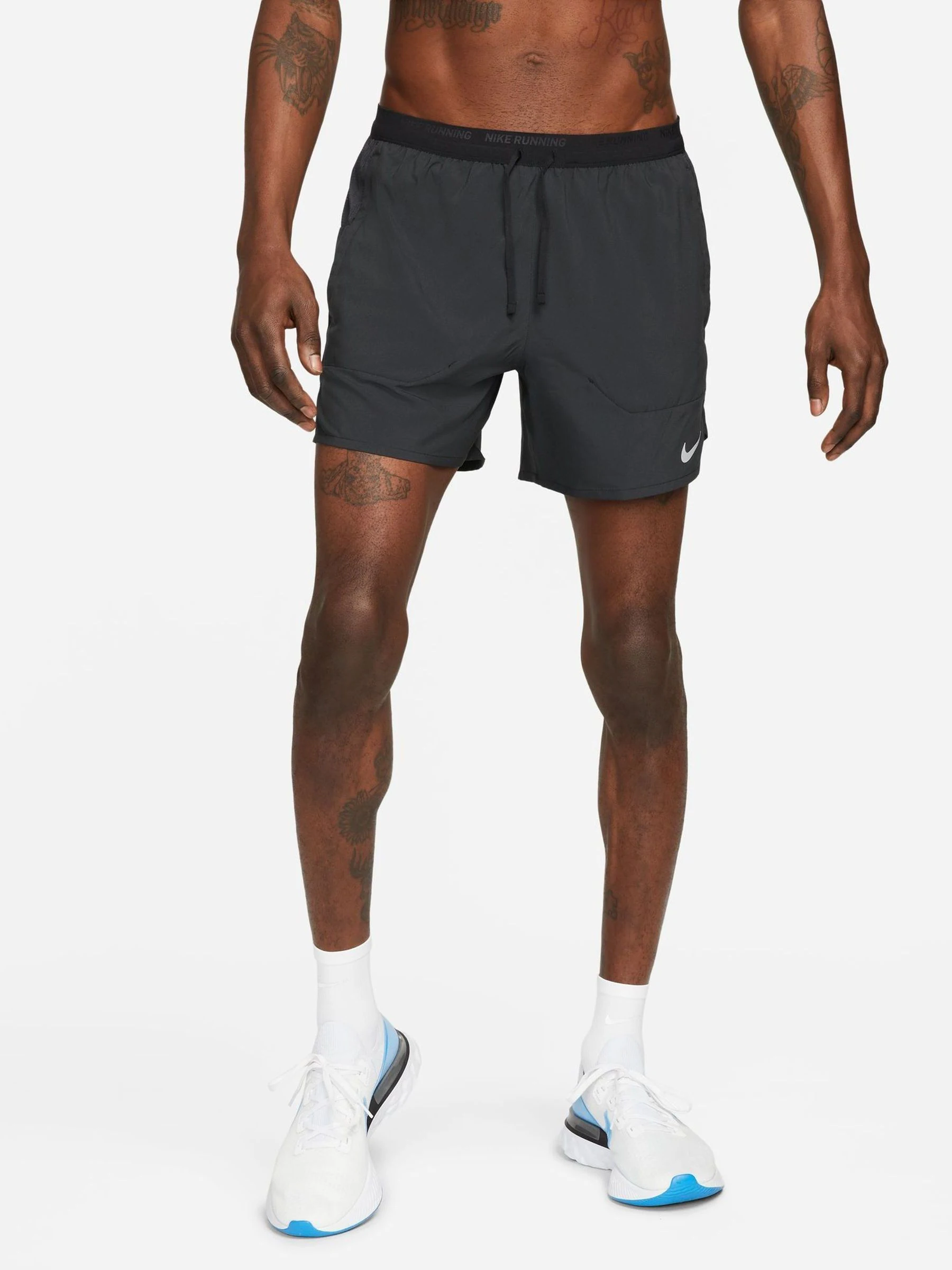 Zwart/grijs - 5 inch - Nike Dri-FIT Stride hardloopshort