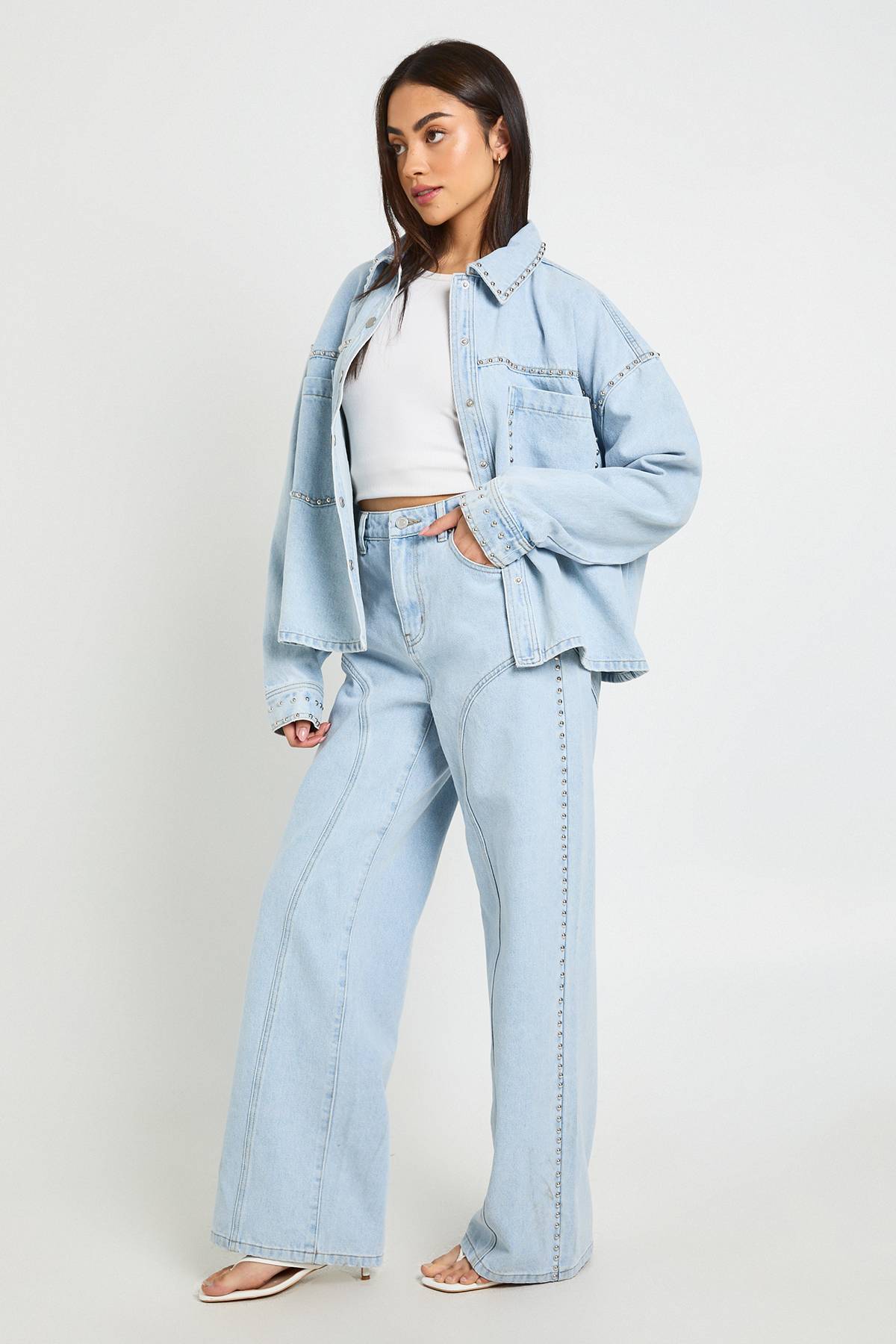 boohoo Jean Droit Taille Haute À Clous Style Western
