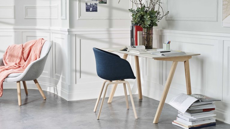 Hay About a Chair AAC23 stoel gelakt onderstel Sense Nougat