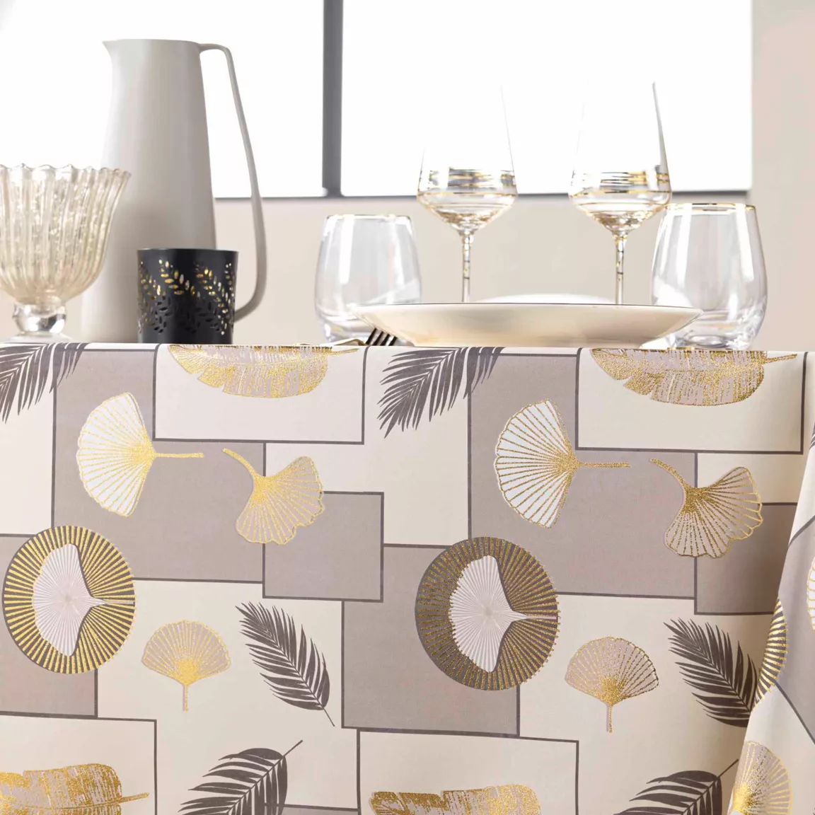 Nappe rectangulaire anti tache (145 x 240 cm) Natane Beige