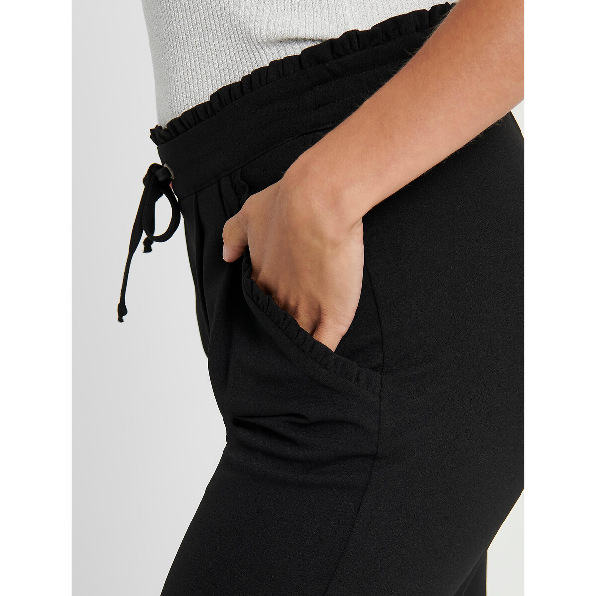 JDY<br>Calças slim, cintura padrão