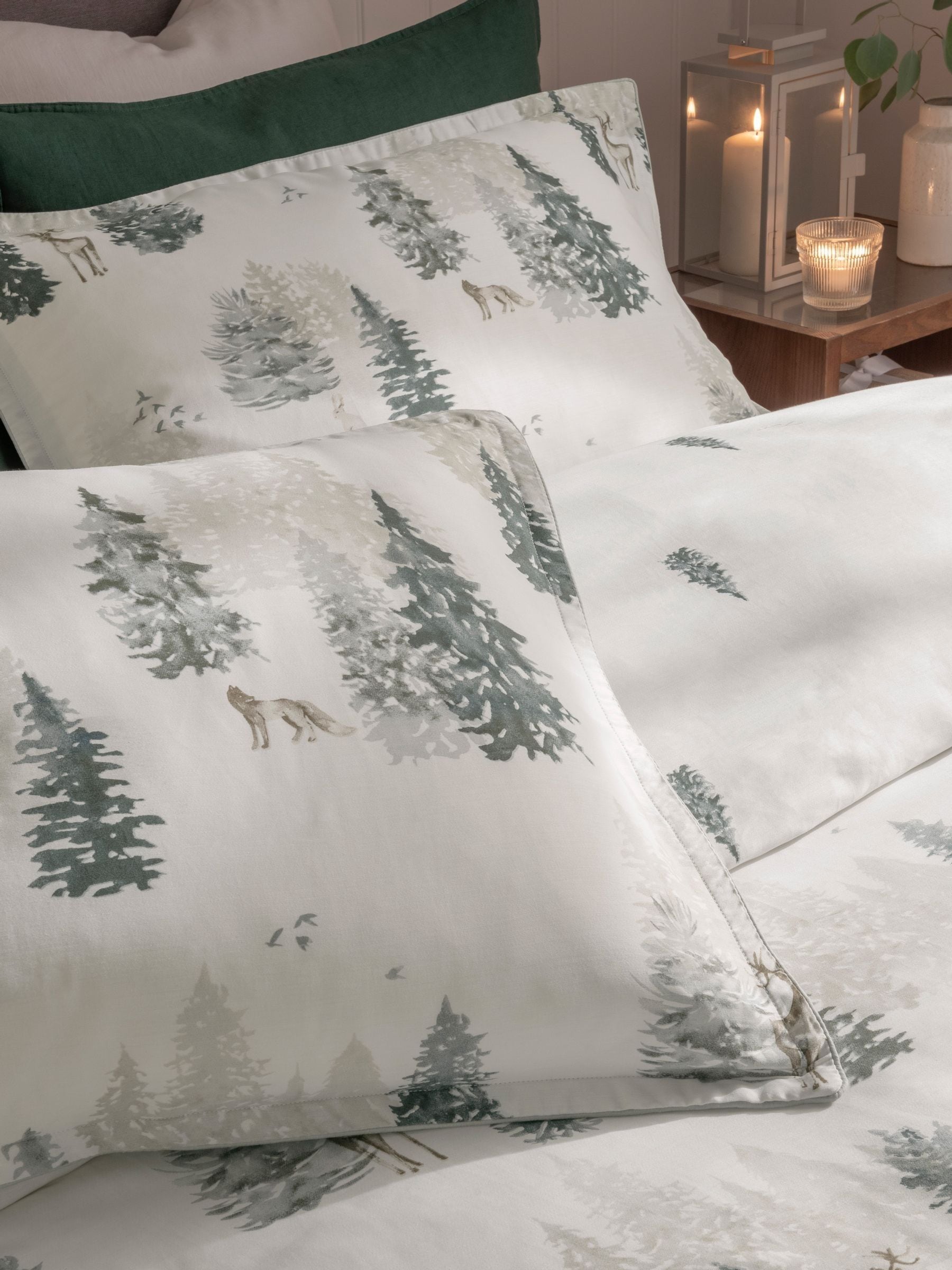 Cooper and Gray 100% Cotton Alpine Christmas Duvet Cover Set