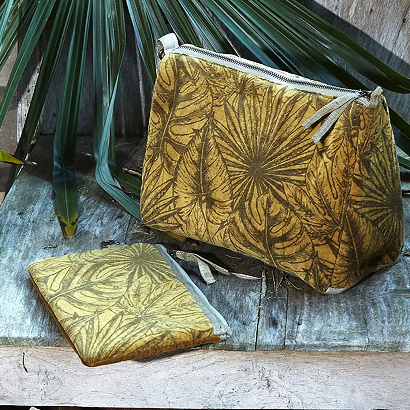 En Fil d'Indienne Trousse plate + trousse de toilette Goa curry
