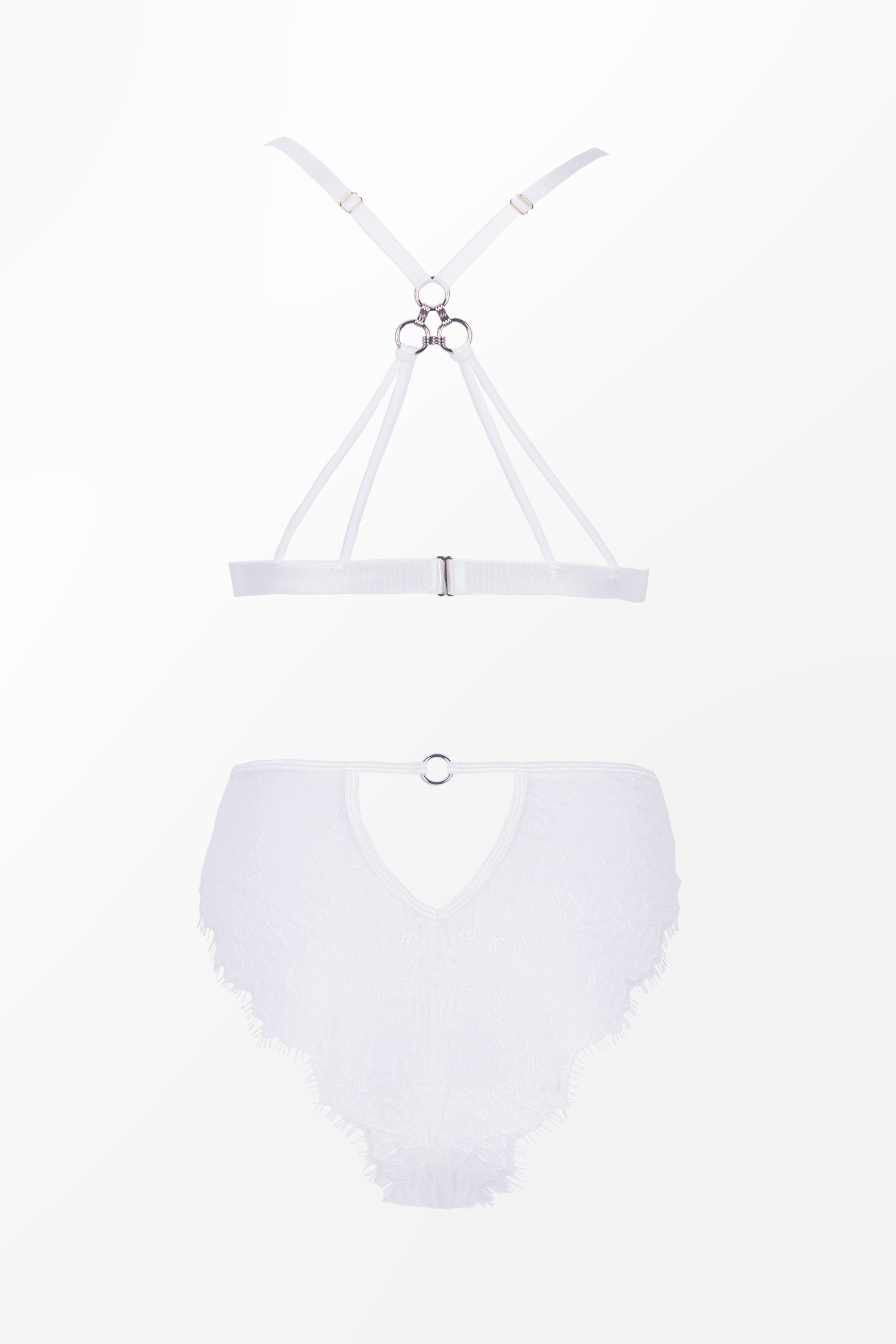 Ensemble de lingerie en dentelle blanche découpé