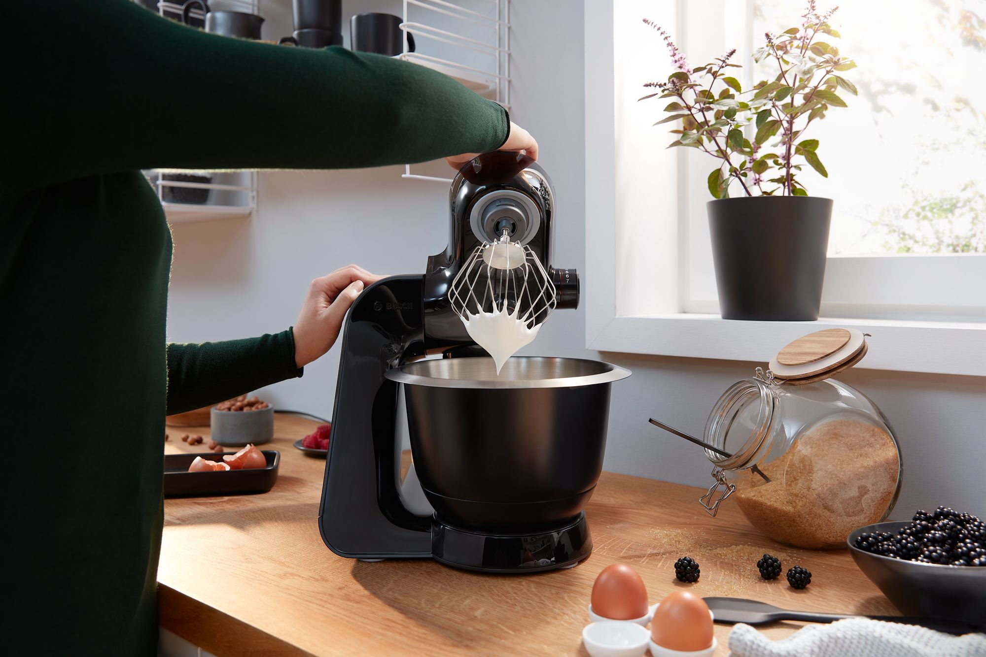 Série 4 Robô de cozinha MUM 5 1000 W Preto, Preto carbono MUM59N26CB
