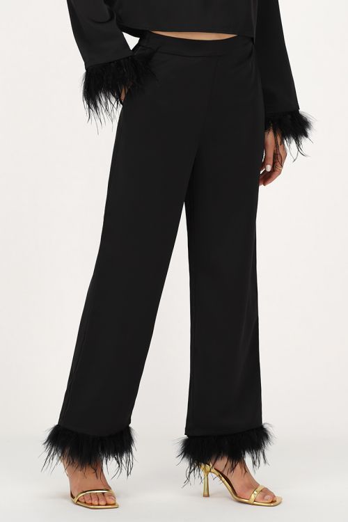 Zwarte satijnen wide leg broek met veren