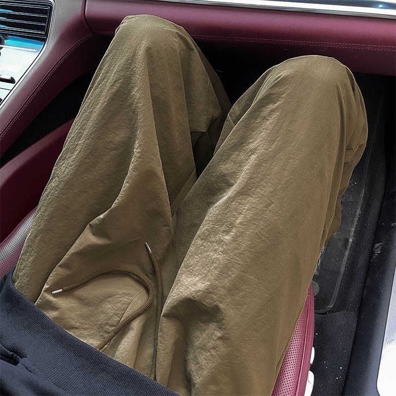 Fushet - Effen joggingbroek met trekkoord in de taille en rechte pijpen
