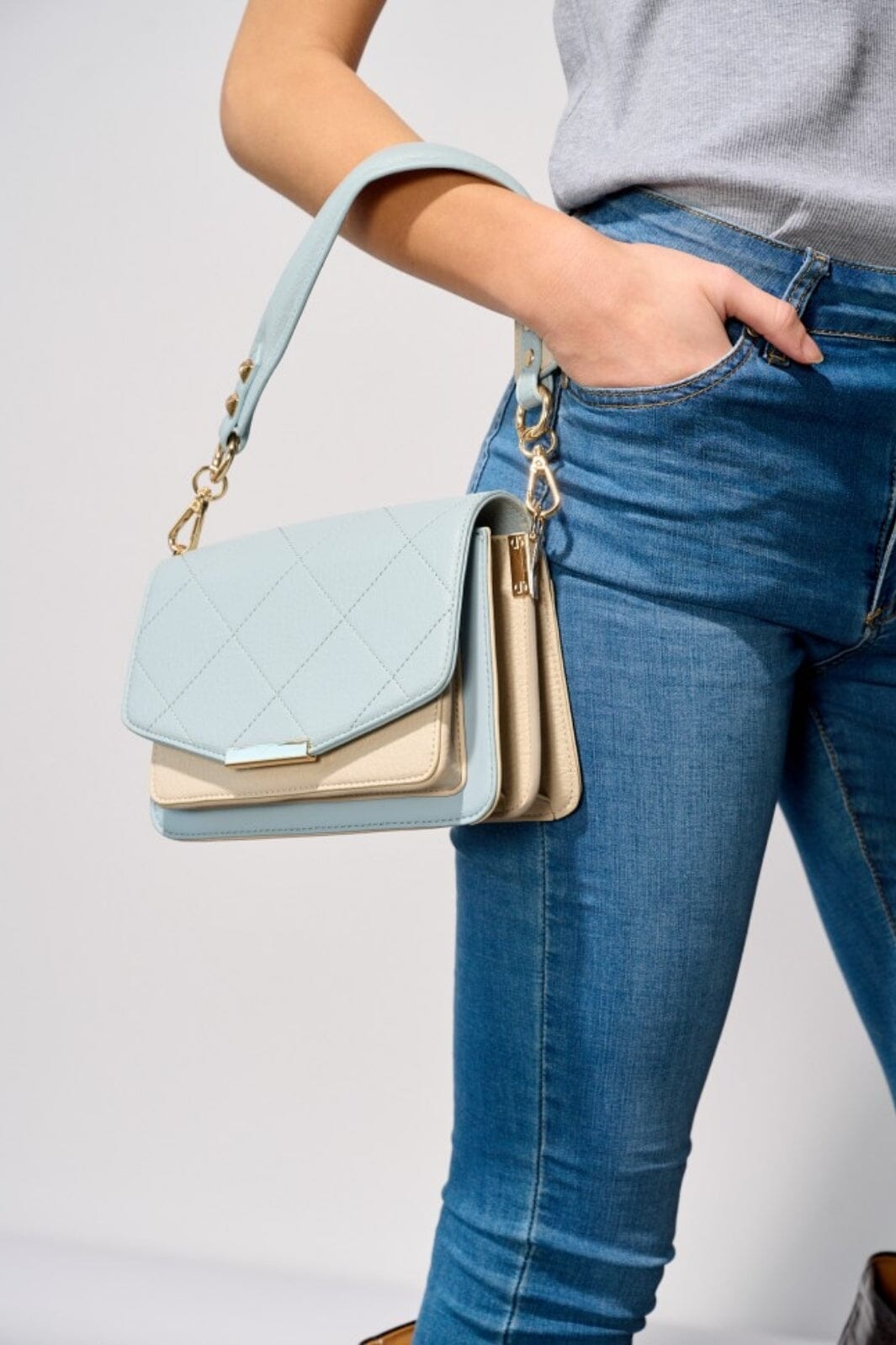 Noella Blanca Bag Medium 999 light blue birch