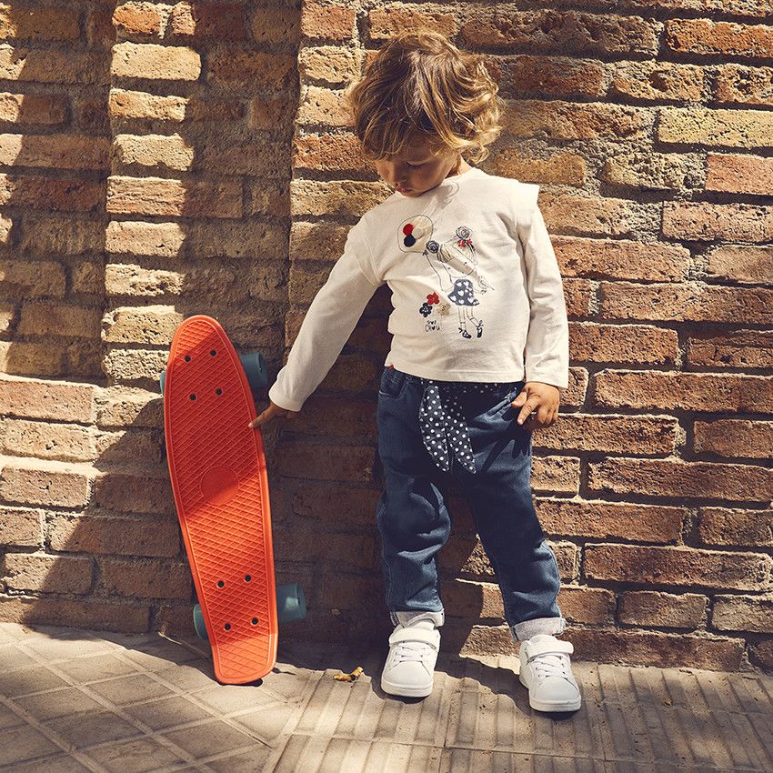 Jean avec ceinture et broderie pour bébé fille - Bleu