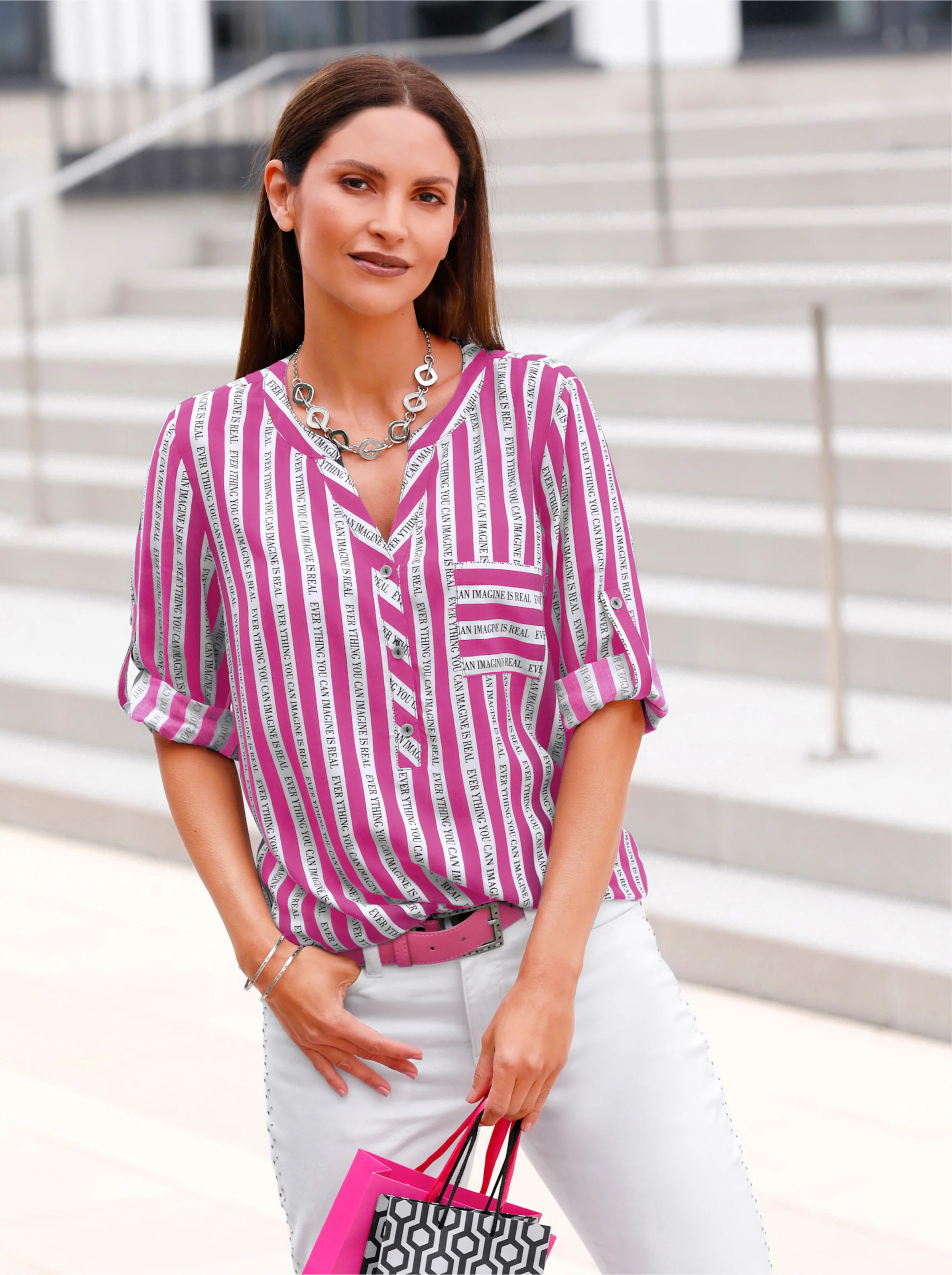 Druckbluse in fuchsia-ecru