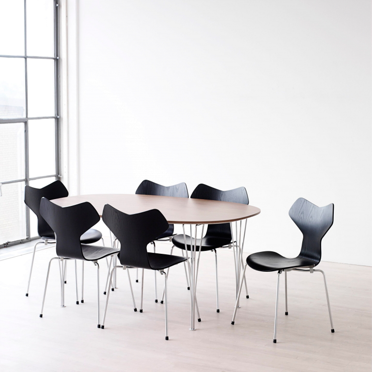 Fritz Hansen Grand Prix eetkamerstoel chroom, essen olive green