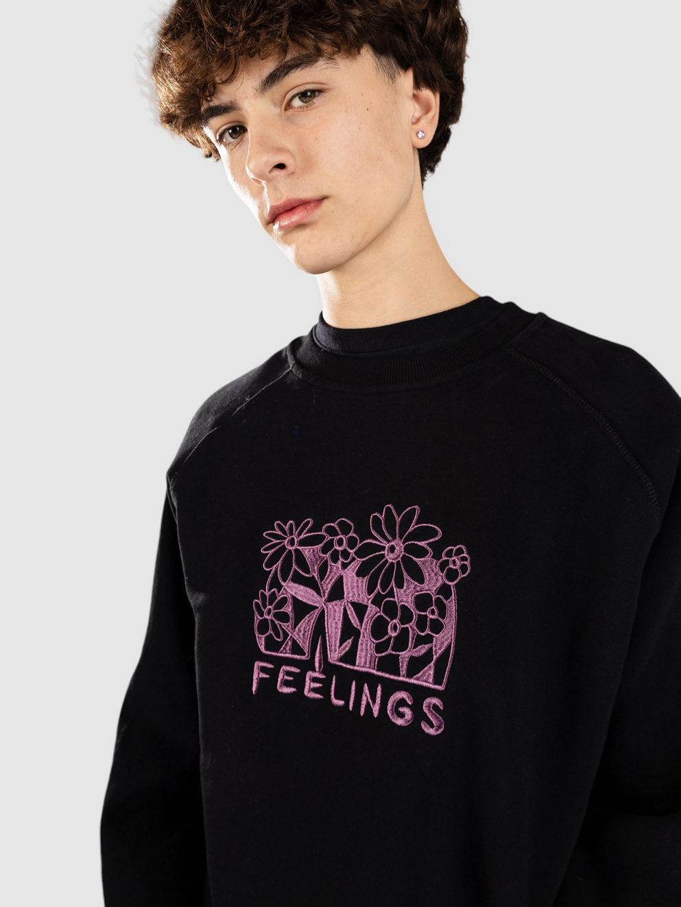 And Feelings Brea Crew Sweater black
