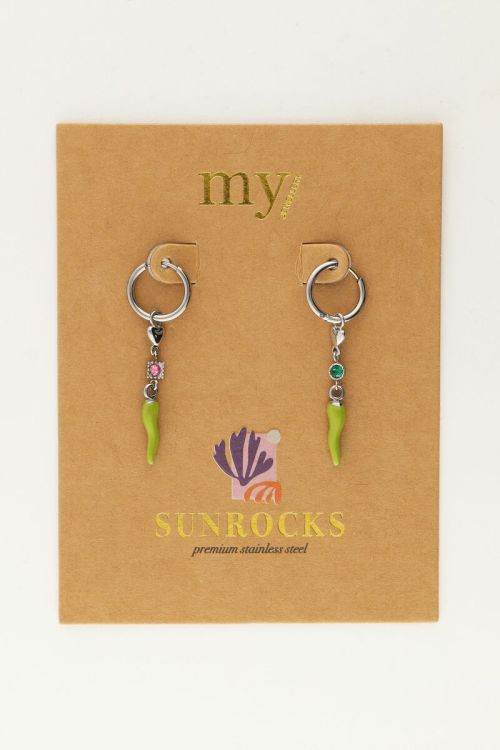 Sunrocks oorringen met hartje en peper