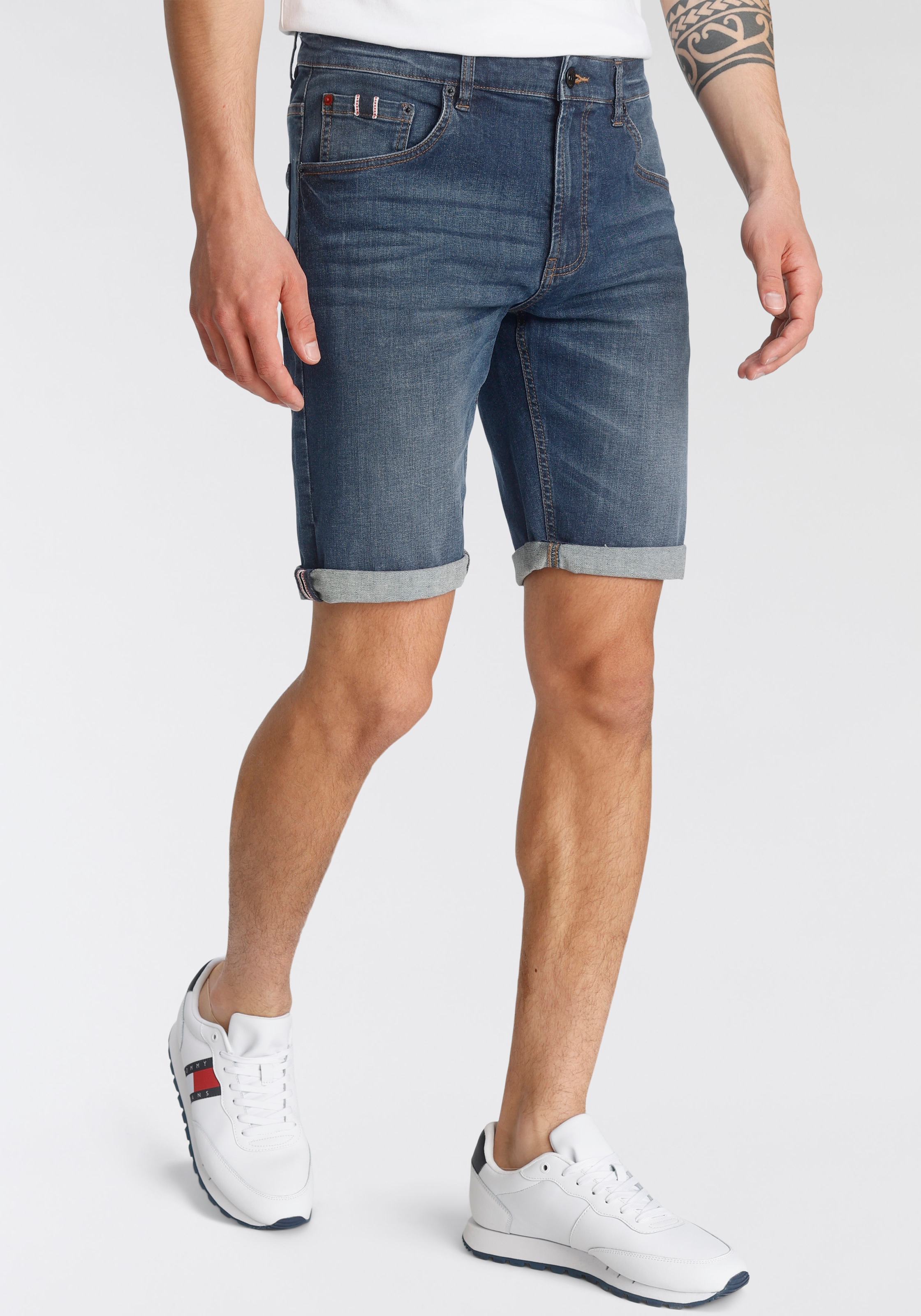 H.I.S Jeansshorts »DEYO«, gerader Schnitt,  Used-Waschung,  niedrige Leibhöhe