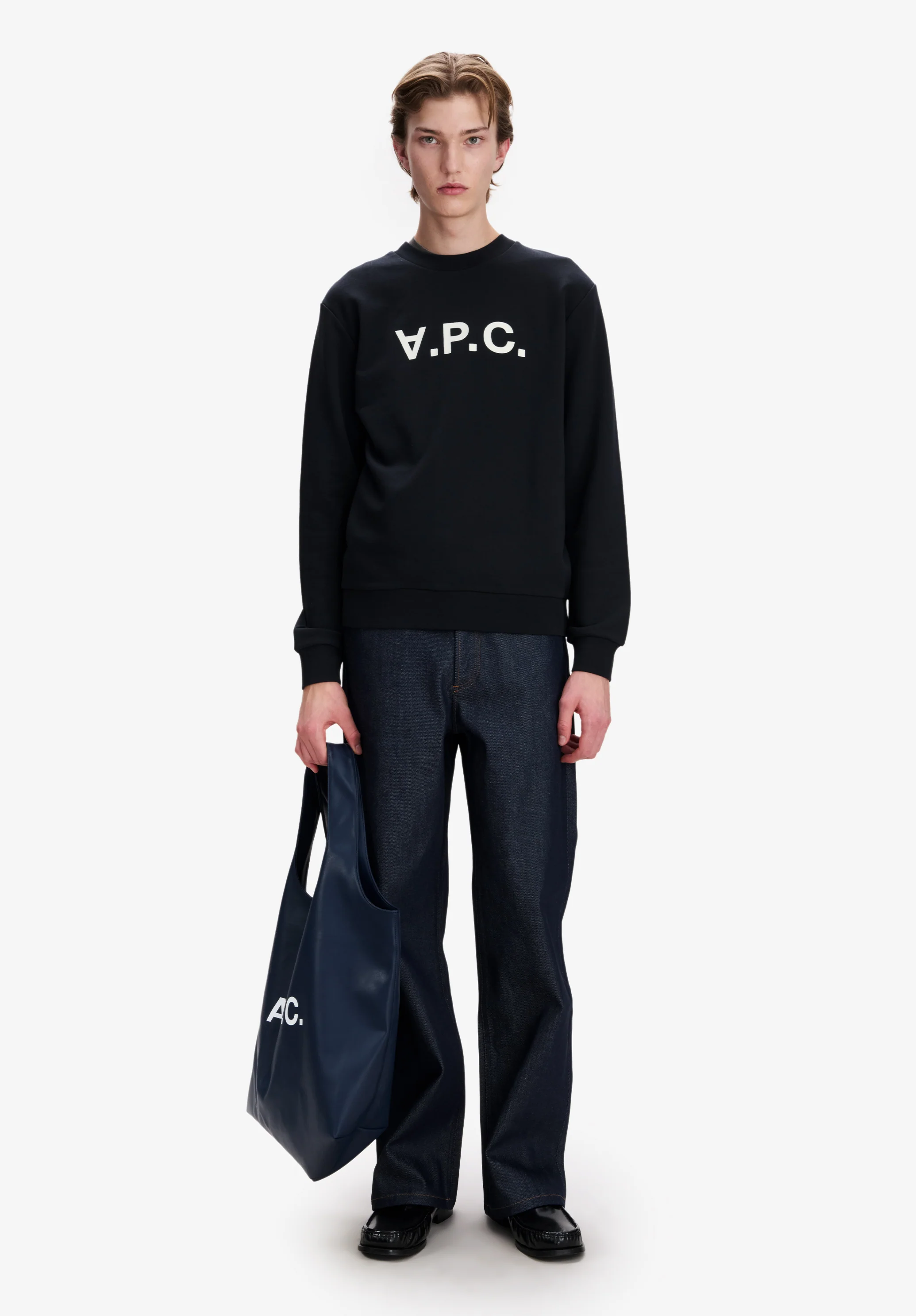 Sweat noir à logo V.P.C.