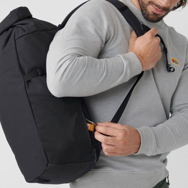 Sac à dos lifestyle FJALLRAVEN ULVÖ ROLLTOP 30 BLACK