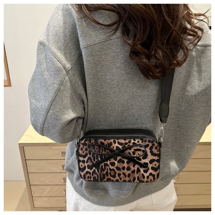 Indenis - Crossbodytas met luipaardprint en strik