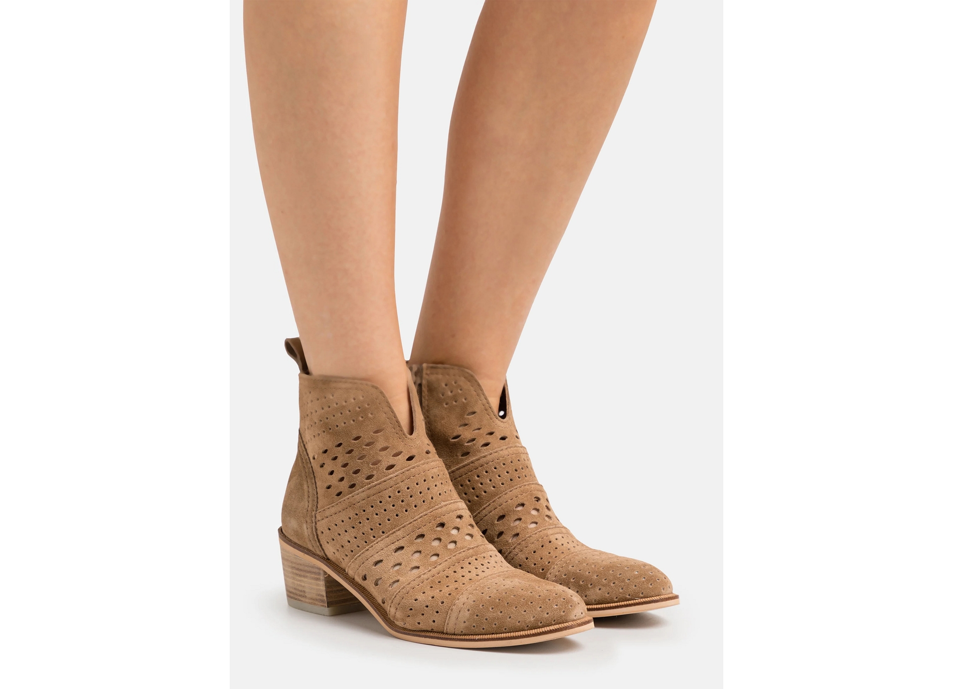 Nelly 5052 camel