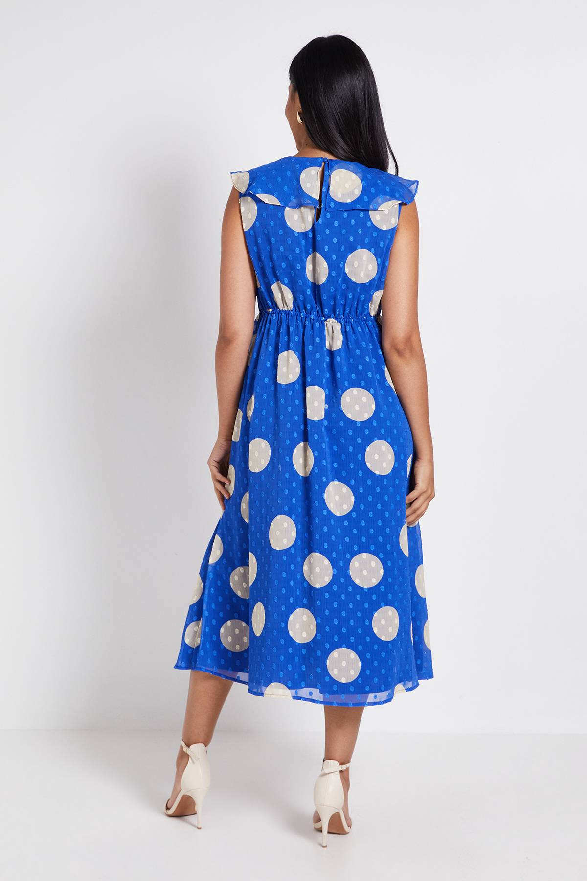 Wallis Robe Midi À Volants En Dobby À Pois Petite