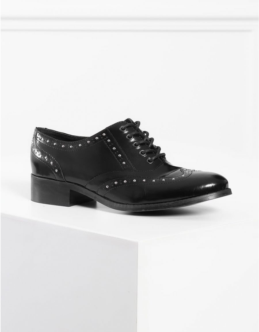 Richelieus noires clous