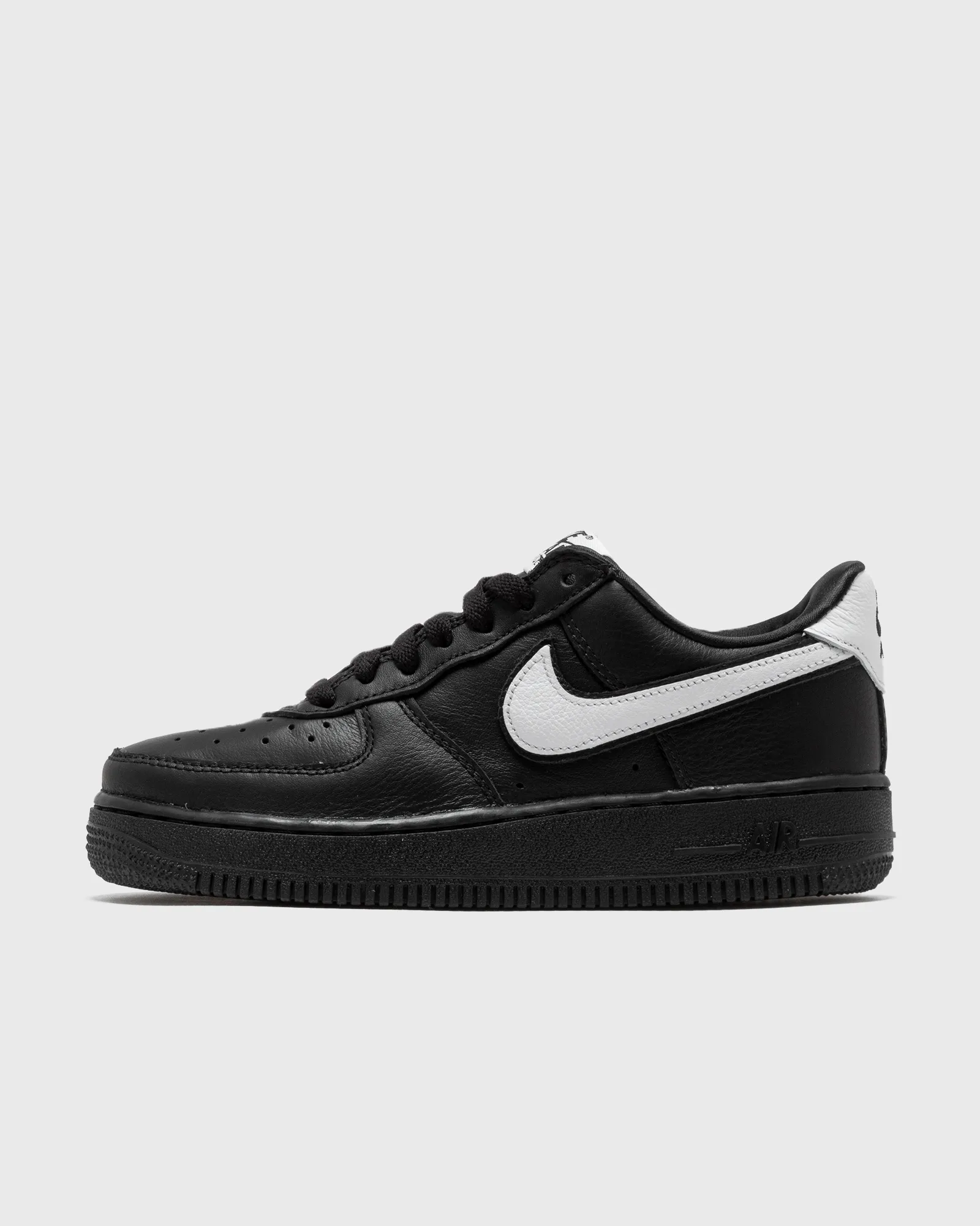 Nike AIR FORCE 1 LOW RETRO