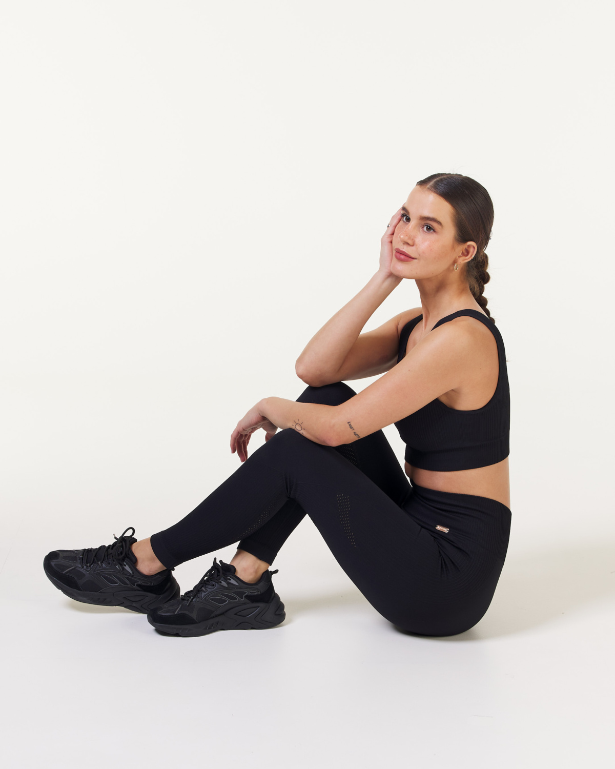 Bumpro Wave Seamless Mesh Tights Black