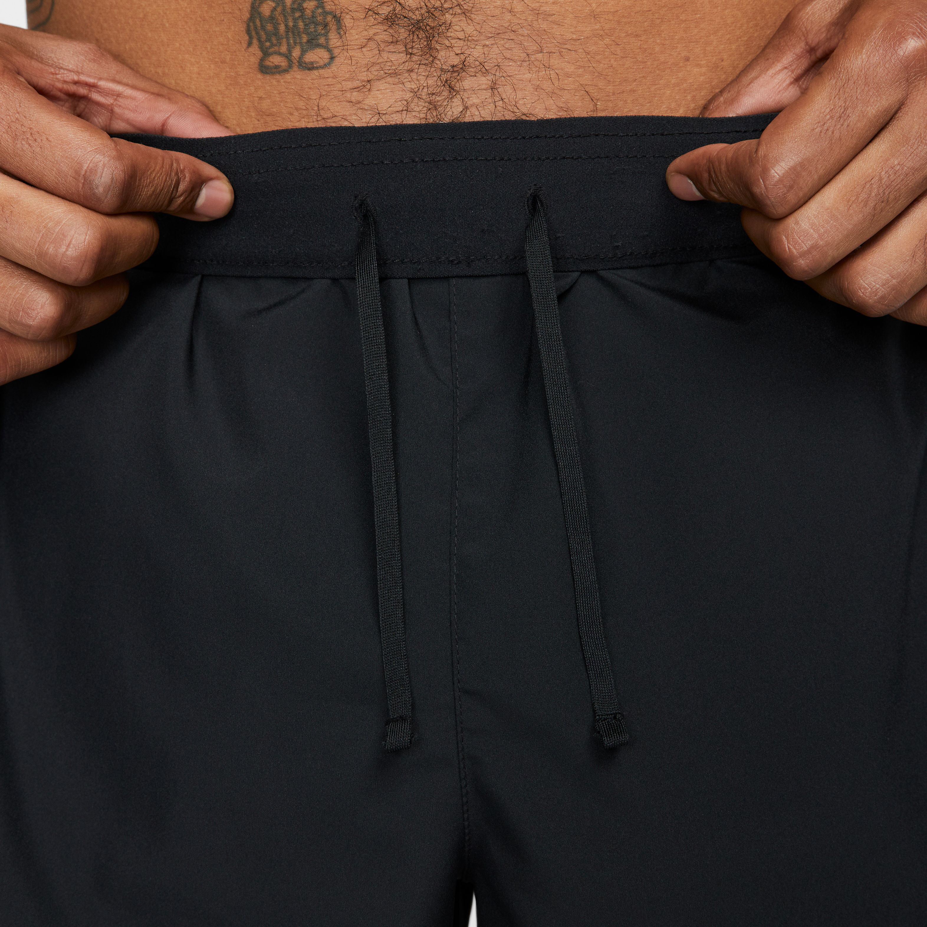 Nike Dri-Fit Challenger Dri-Fit Challenger 7in Unlined Versatile Shorts Hommes - Noir
