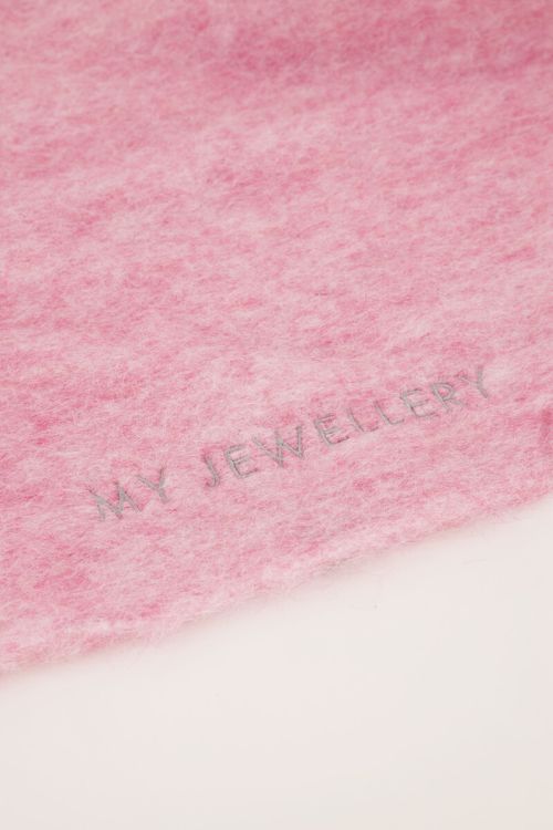 Roze sjaal met franjes