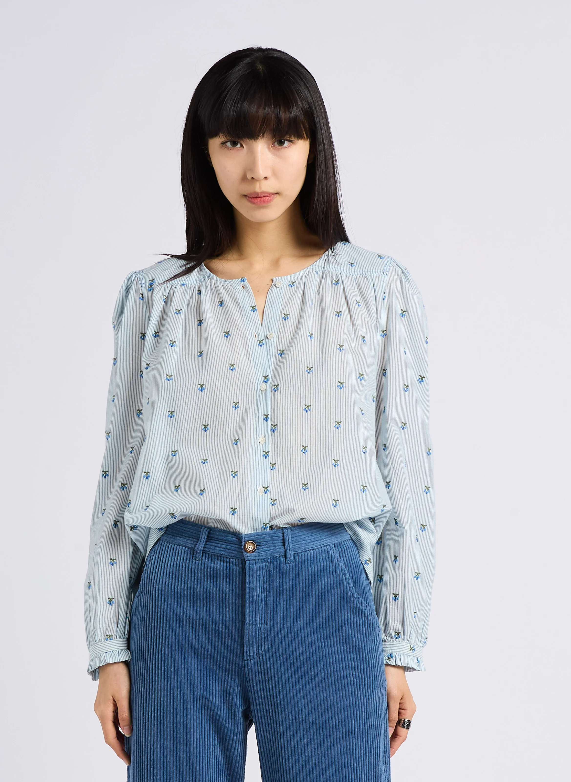 AURORE - Top col rond brodé en coton | Bleu