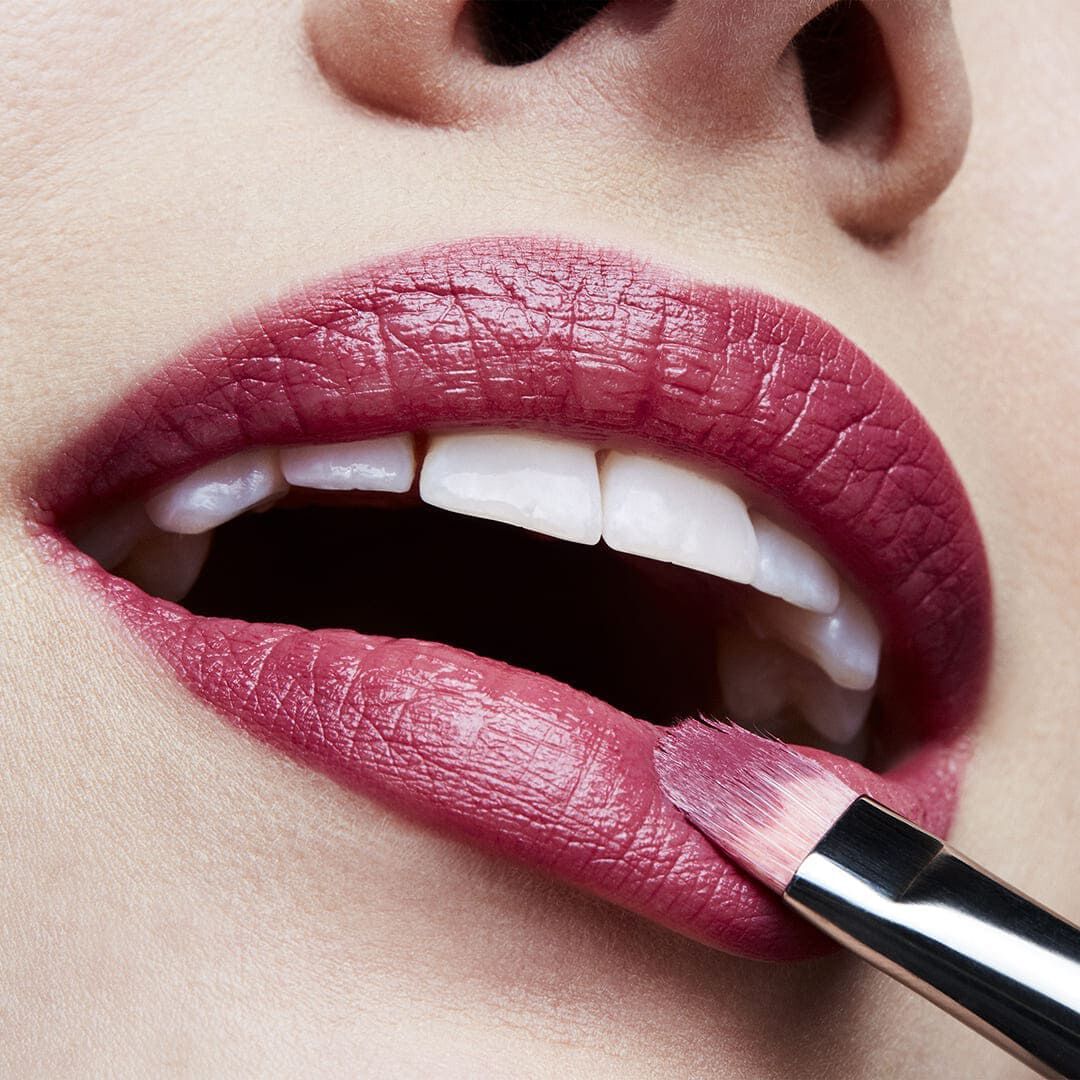 MAC SATIN LIPSTICK