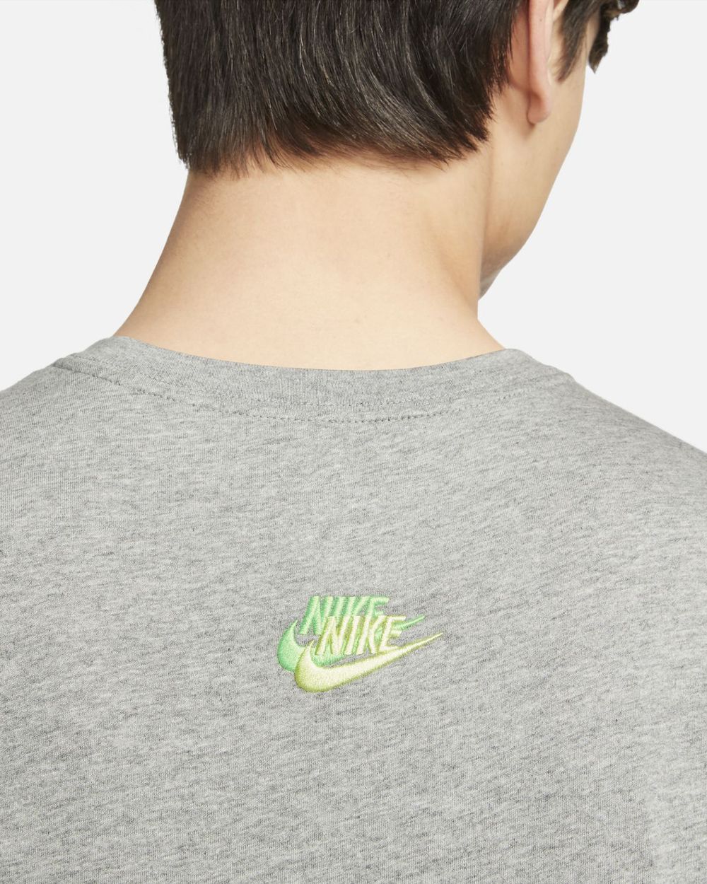 T-shirt Nike Sportswear Gris pour homme