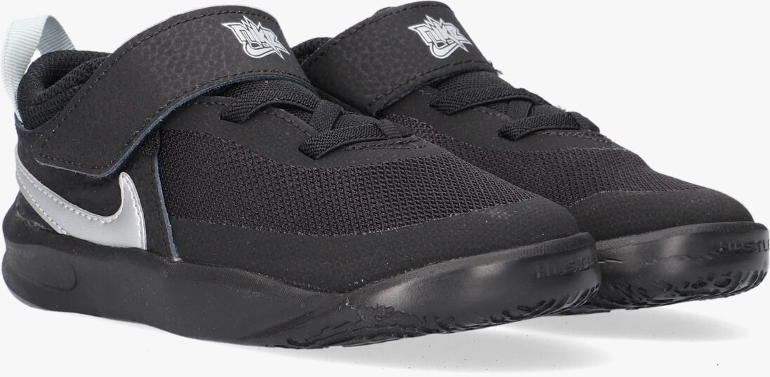 NIKE zwarte nike lage sneakers team hustle d 10 (ps)