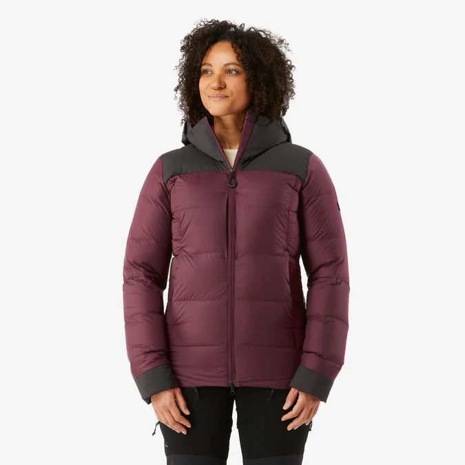 Decathlon Forclaz - Jaqueta puffer feminina com capuz Forclaz MT900