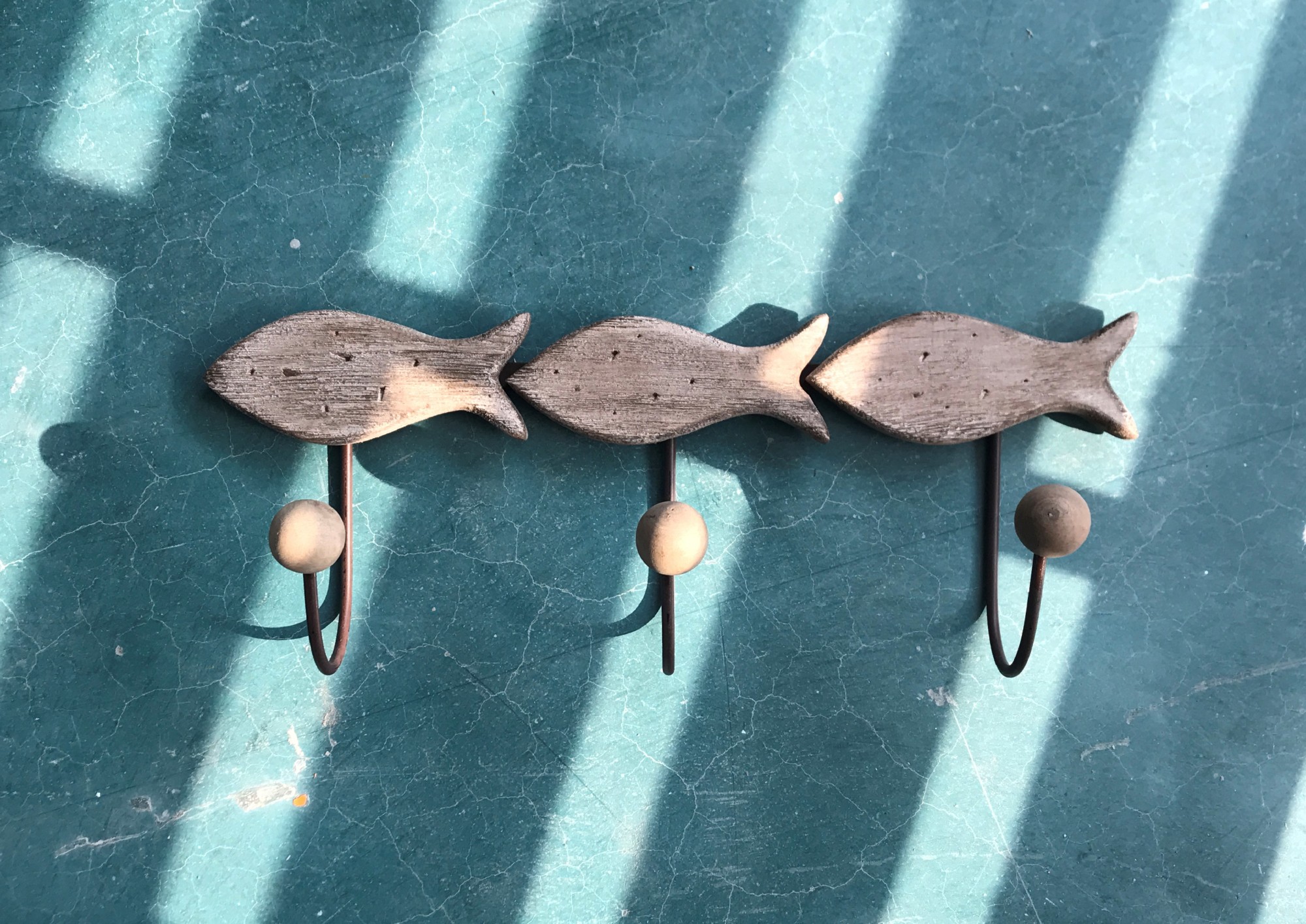 3er Hakenleiste 'Fische', natur, B 43 cm, H 17 cm, L 10 cm von fischer's lagerhaus