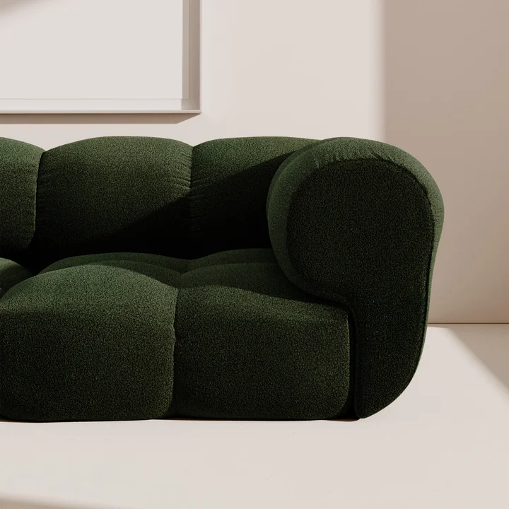 OUT Objekte unserer Tage - Sander 02, 2.5-Sitzer Sofa, moosgrün (Hug Me 032 by Chivasso)