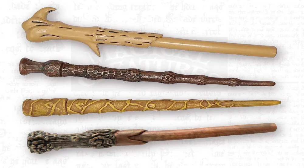 HARRY POTTER - SET 4 STYLOS MAISONS