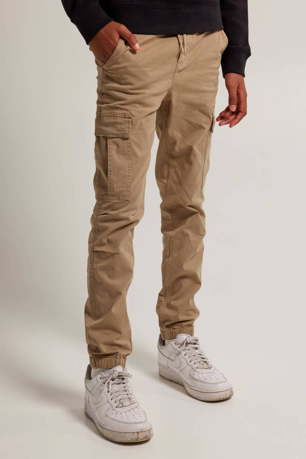 America Today slim fit cargobroek Pharrel JR zand